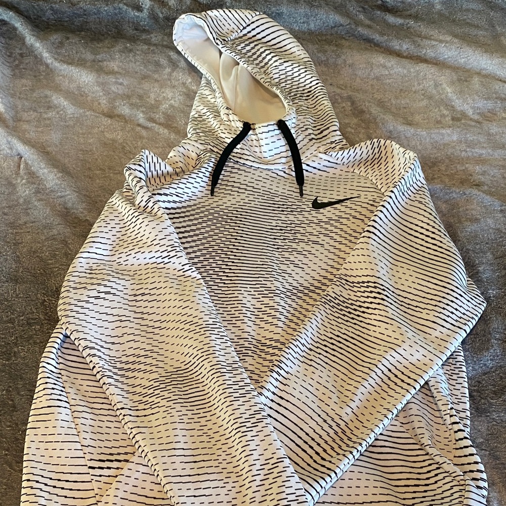 Nike Dri-Fit Black and White Patterned Hoodie